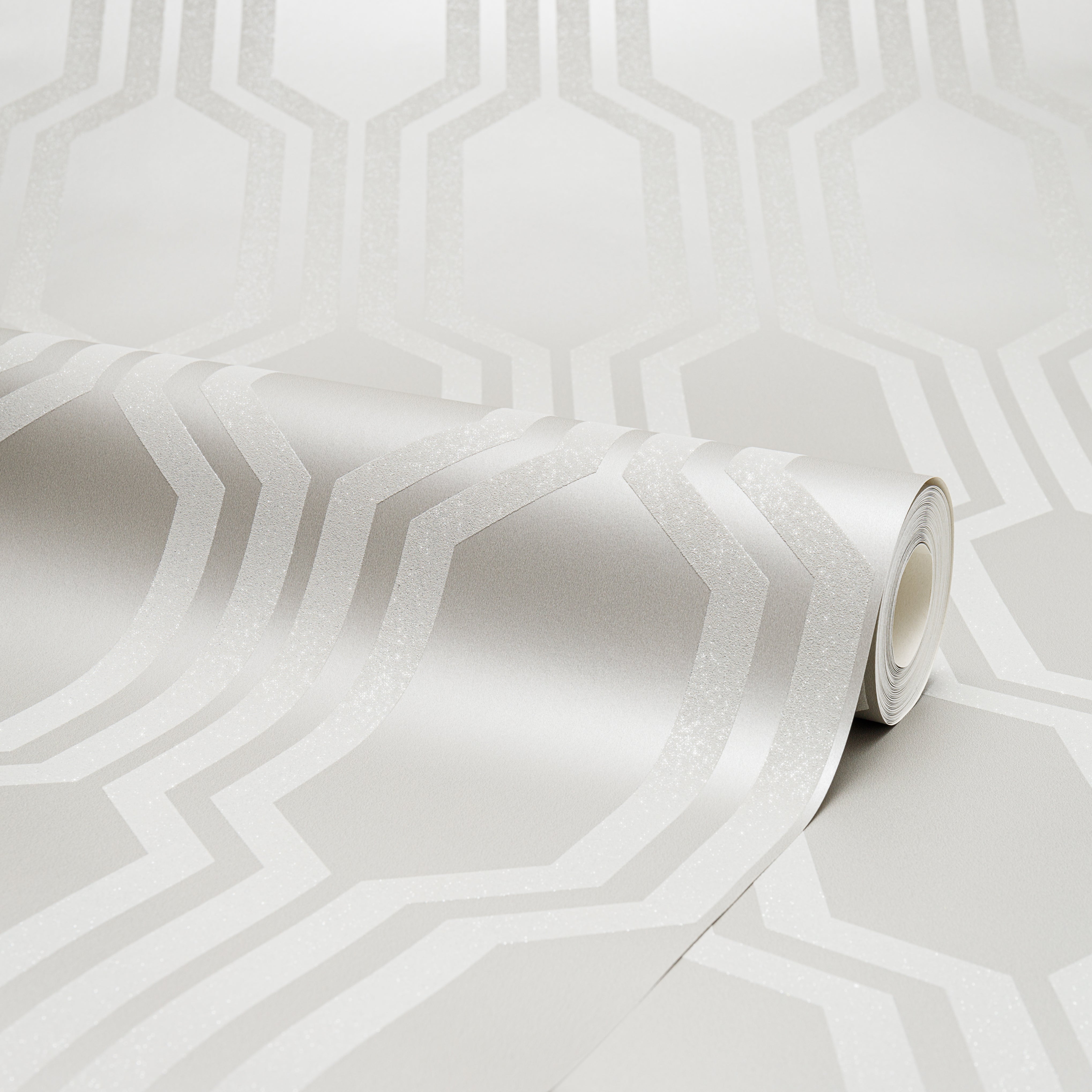 Sample of London Hex Wallpaper in Pewter – I Love Wallpaper