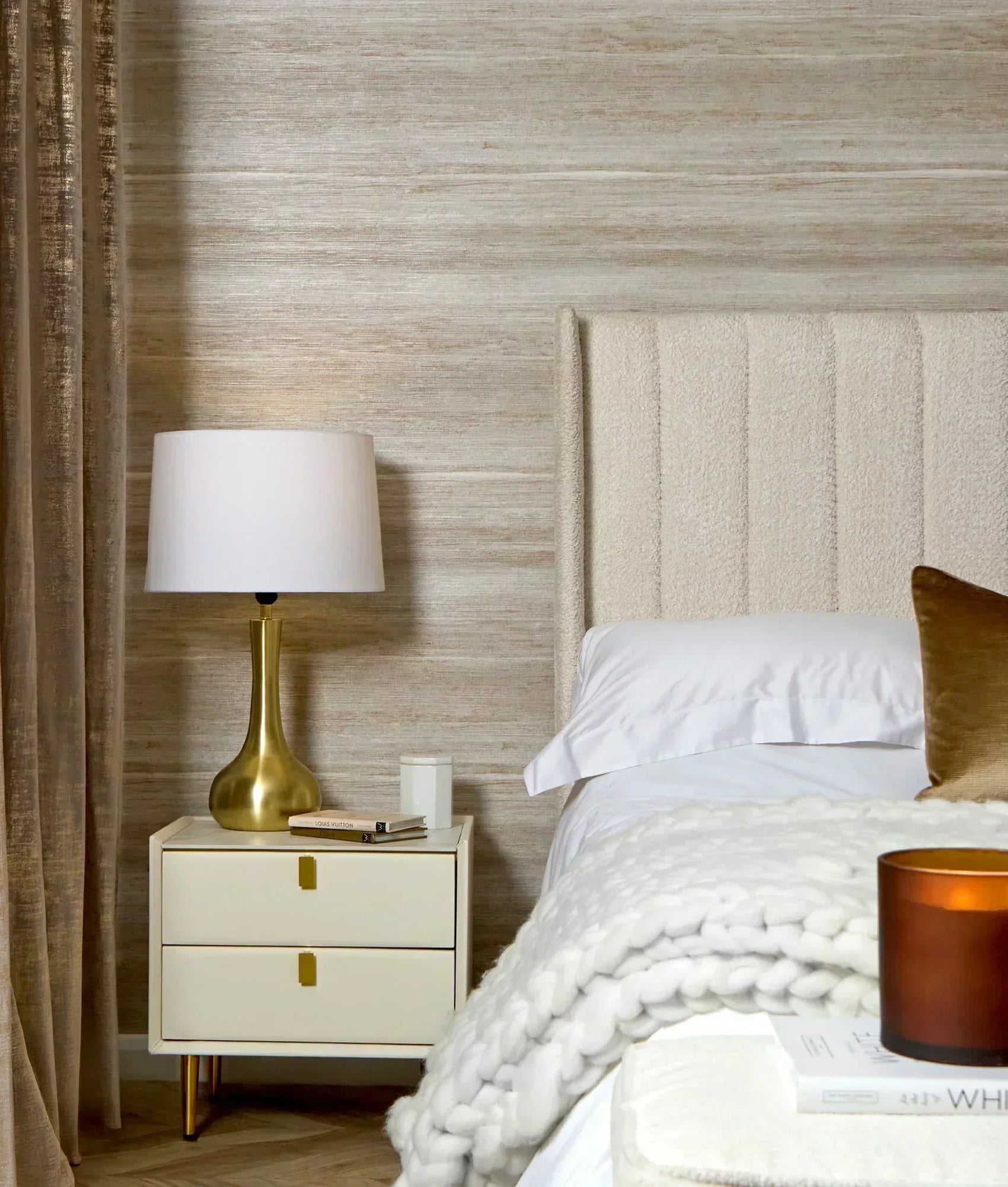 Small Bedroom Ideas and Tips to Maximise Style