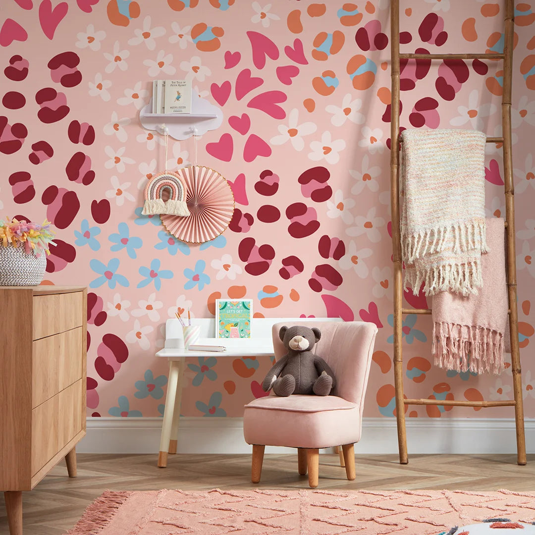 G56649 Delicate Floral Wallpaper | Total Wallcovering