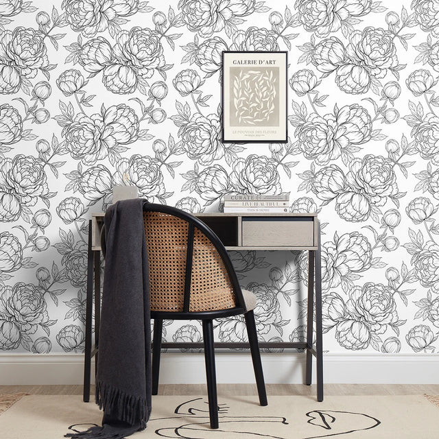 Flora Wallpaper in Monochrome