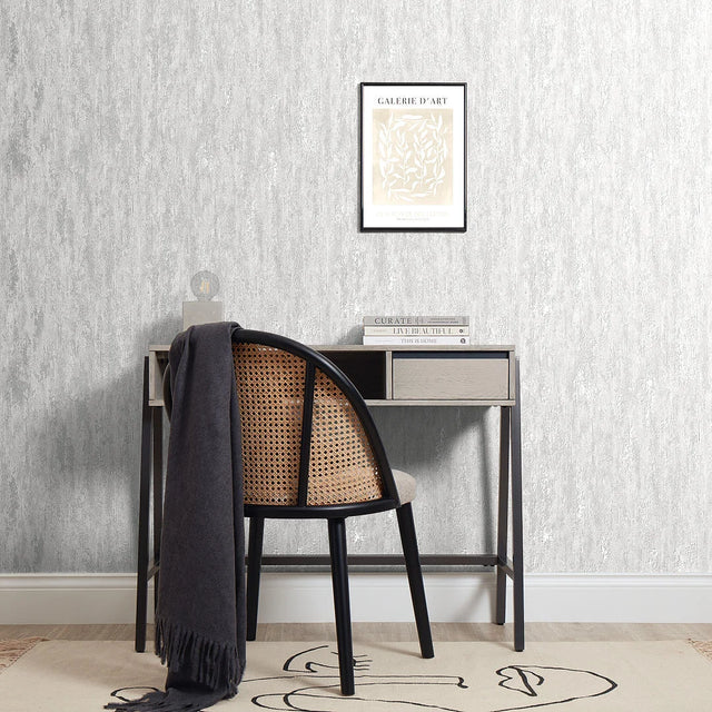 Manhattan Modern Wallpaper in Pale Grey & Silver