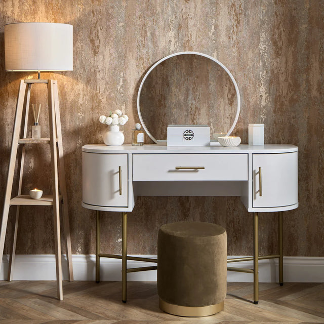 Nova Metallic Wallpaper in Champagne with Silver Sparkle