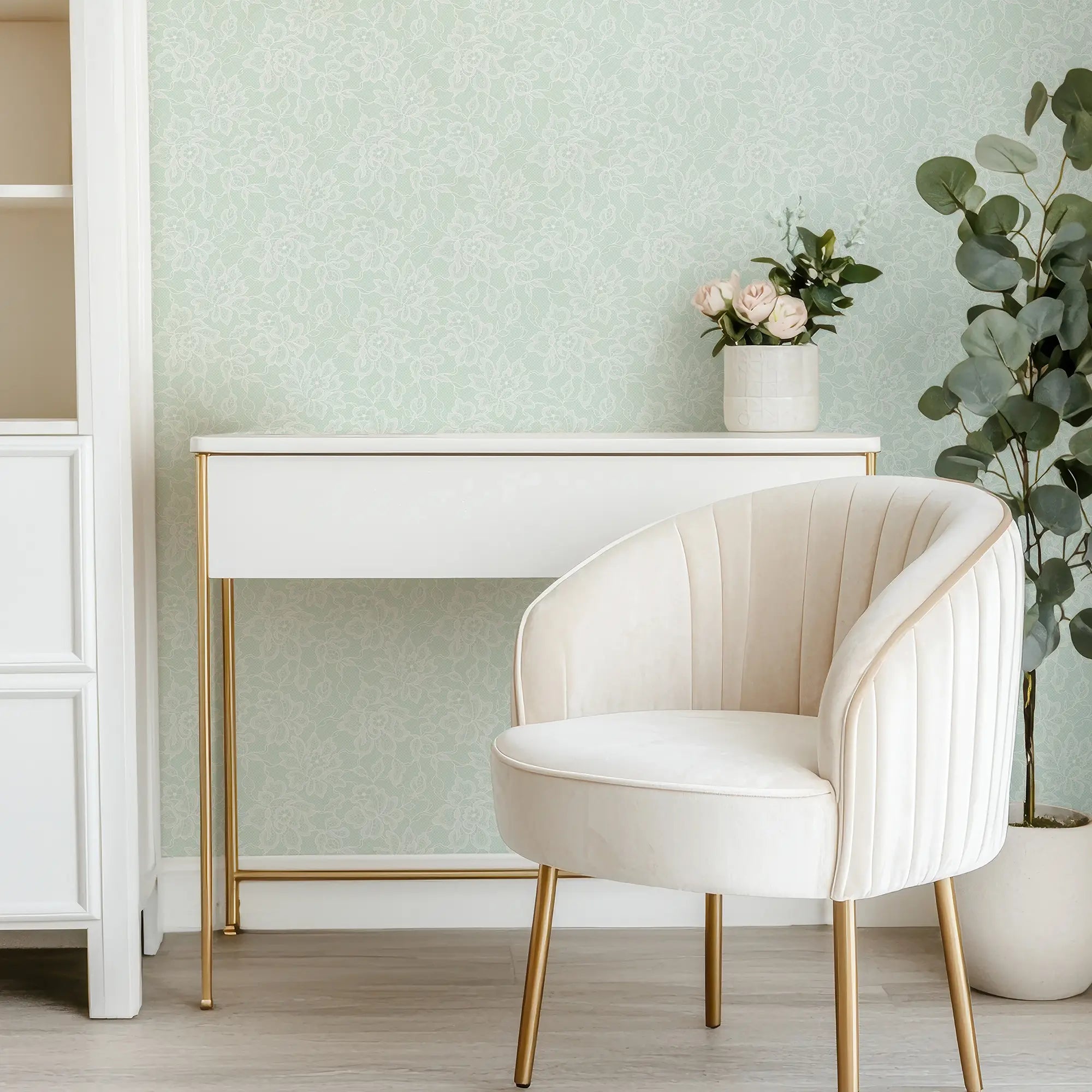 Chantilly Lace Wallpaper in Mint