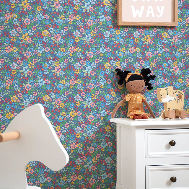 Ditsy Gardenia Wallpaper in Blue