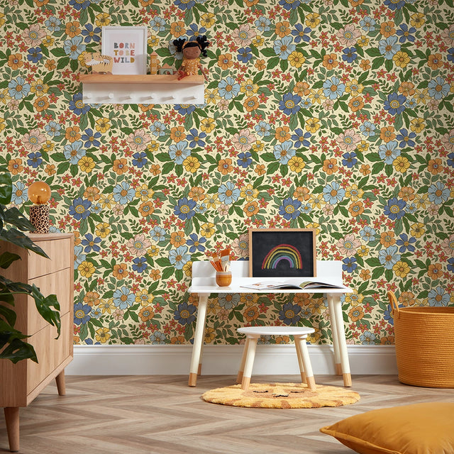Gorgeous Gardenia Wallpaper in Lemon