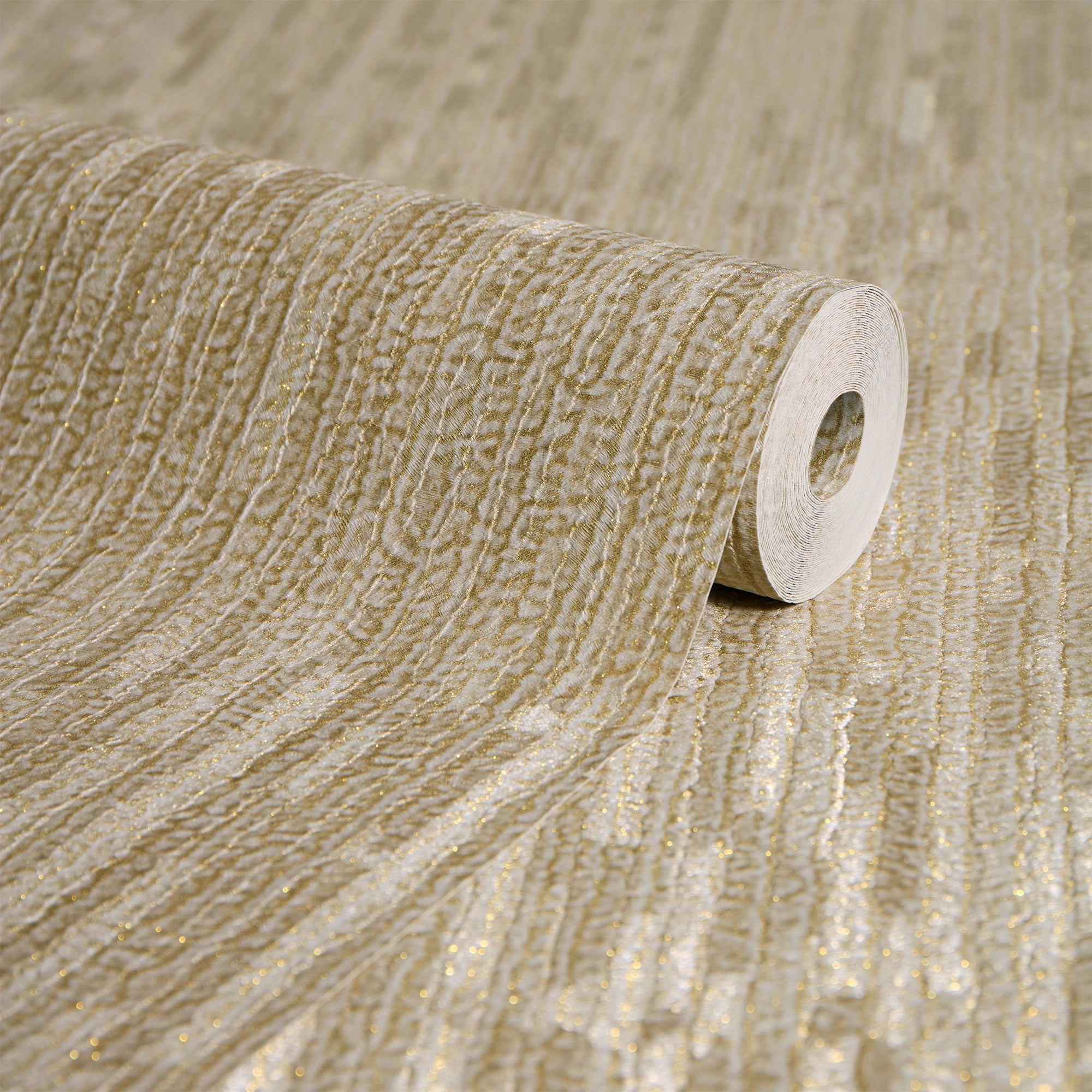 Haptic Metallic Wallpaper in Gold