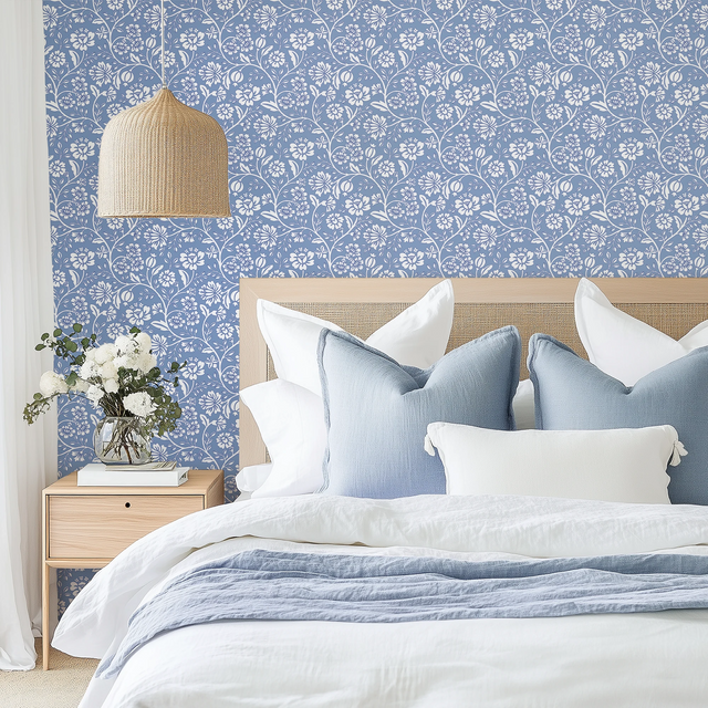Folksy Floral Wallpaper in Cornflower Blue