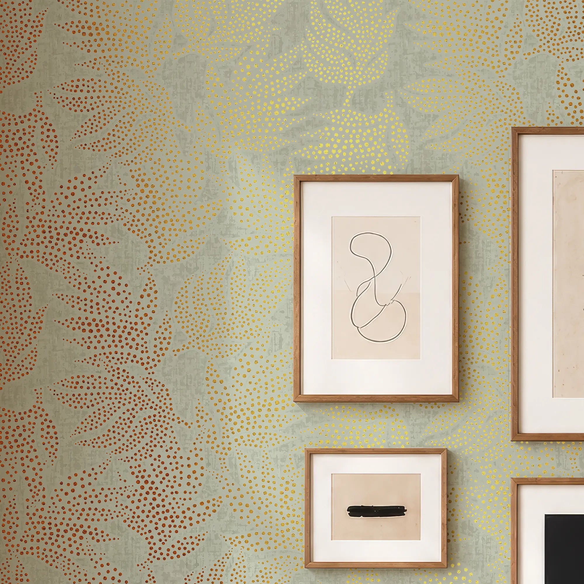 Large Speckled Leaf Wallpaper in Green with Gold Foil