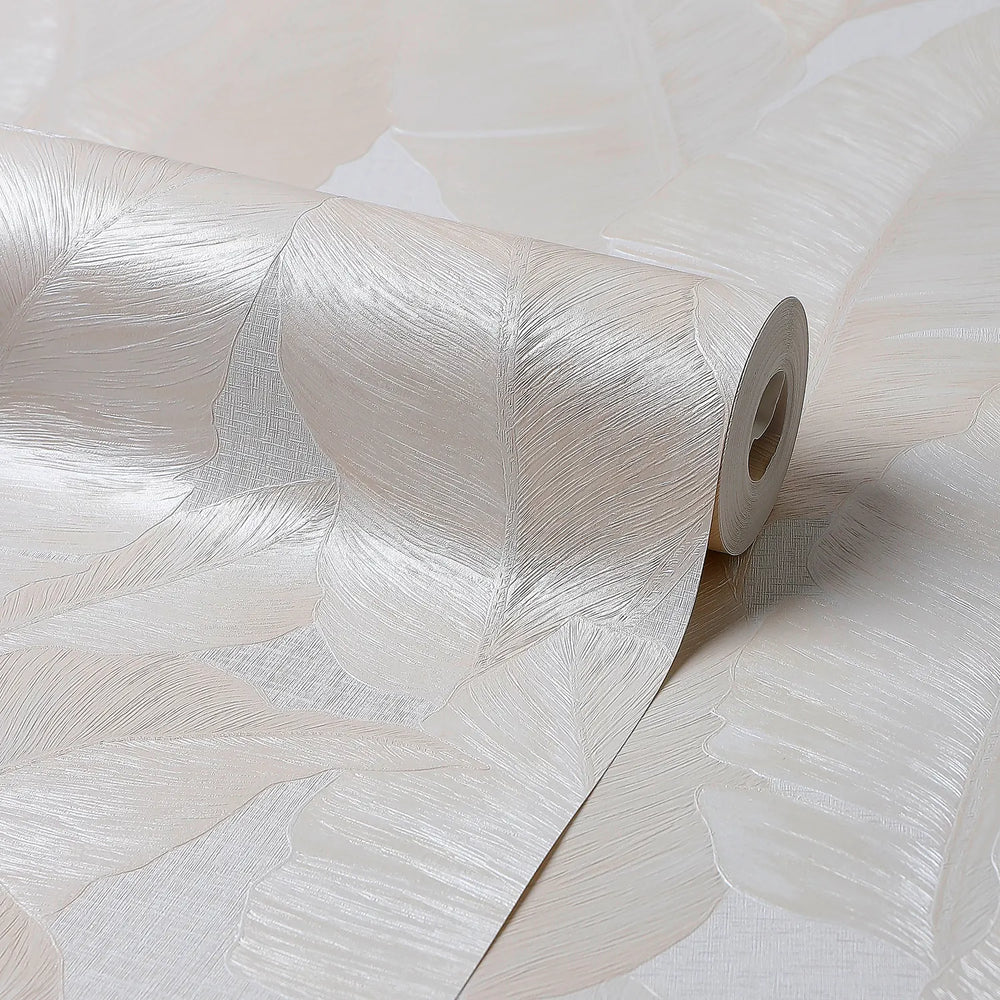 Lavinia Wallpaper in Ivory and Cream