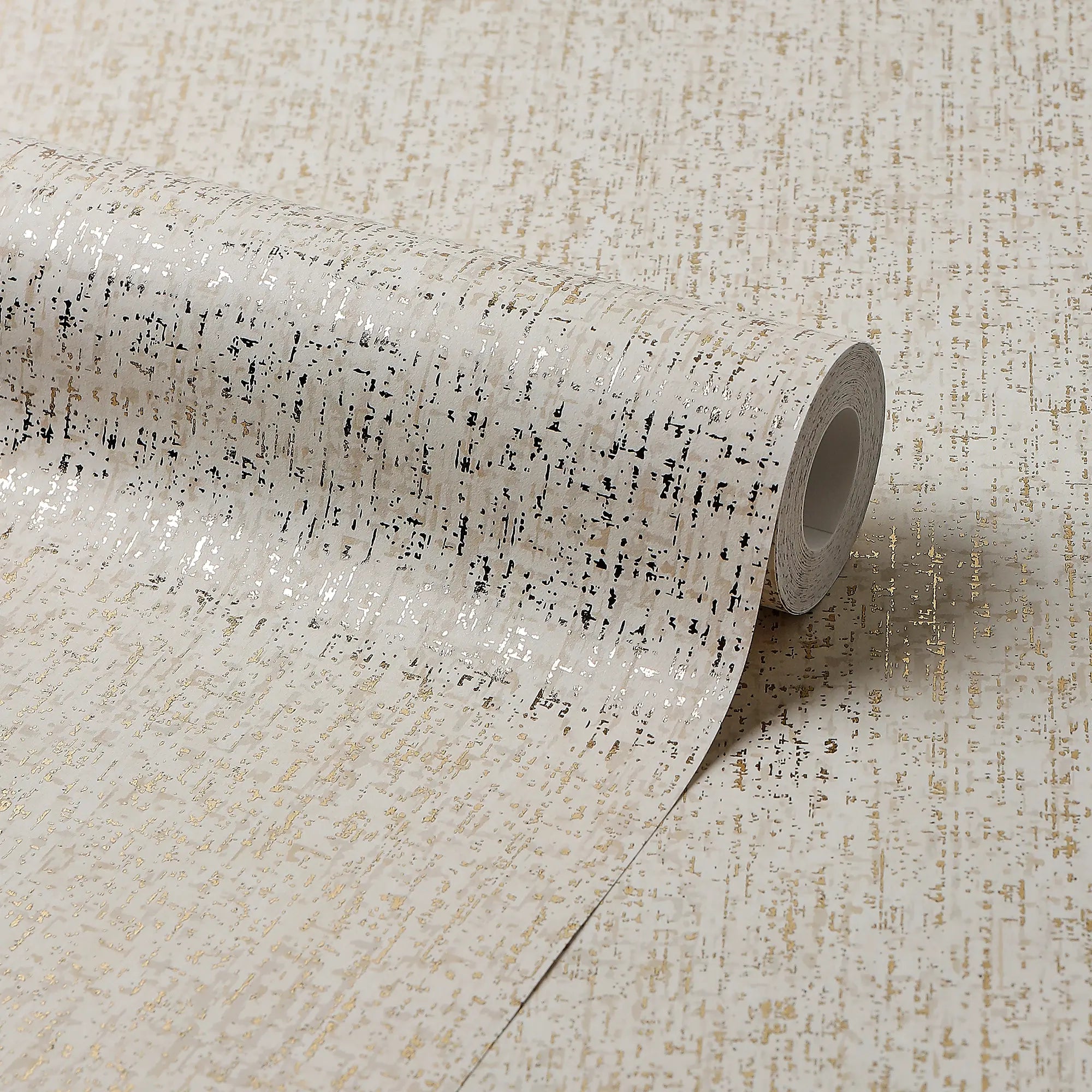 Linen Effect Wallpaper in Cream with Gold Foil