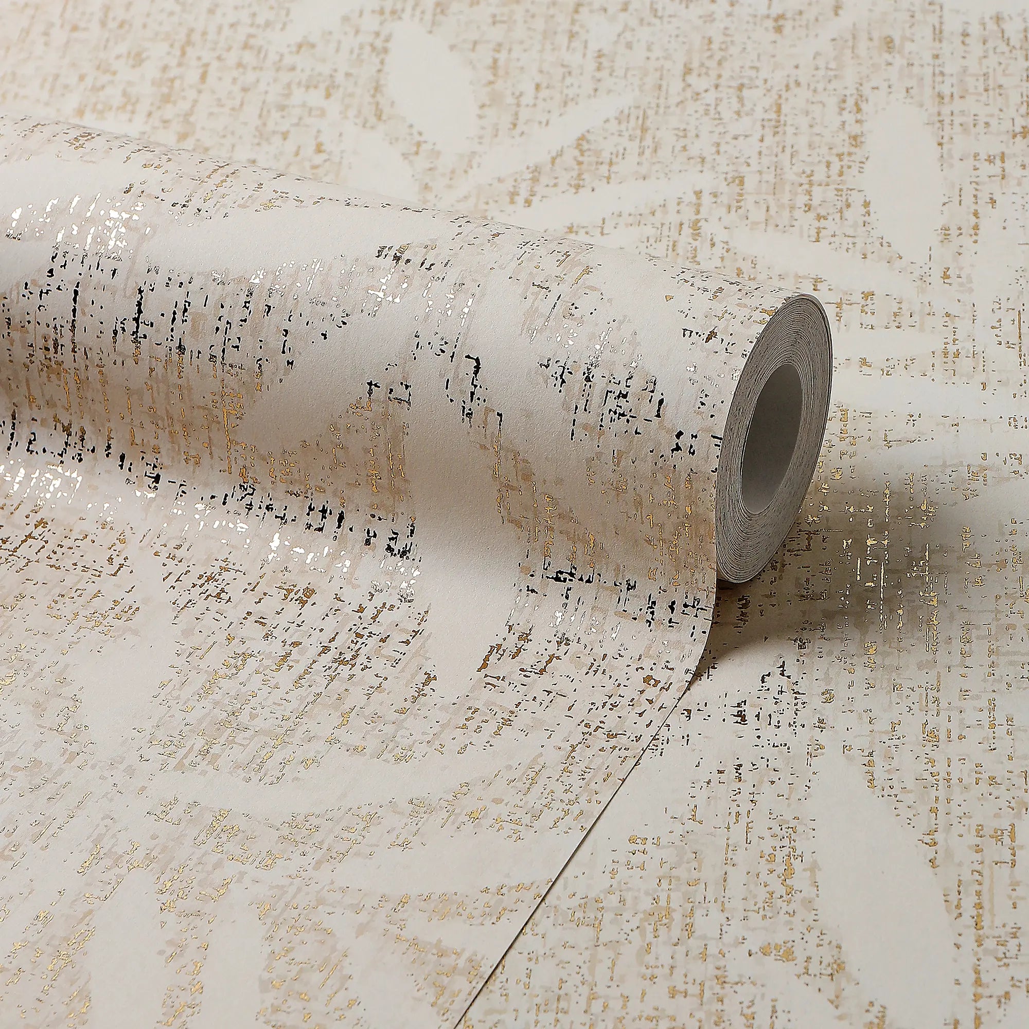 Linen Leaf Wallpaper in Cream with Gold Foil