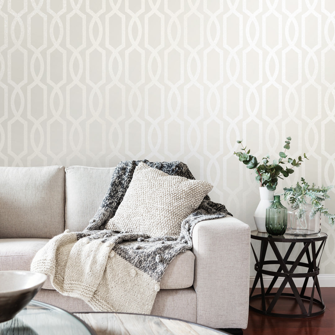 London Trellis Wallpaper in White
