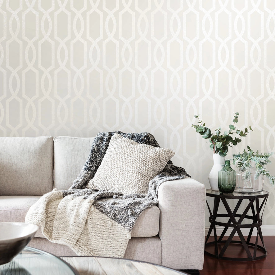 London Trellis Wallpaper in White