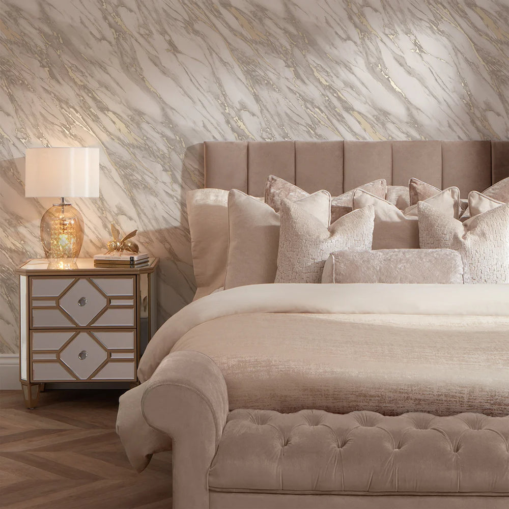 Luxe Marble Wallpaper in Natural