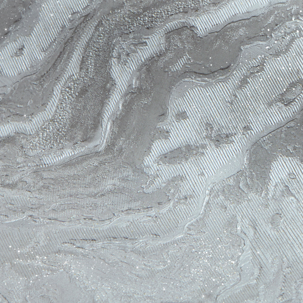 Nakura Wallpaper in Grey and Silver with Silver Metallic