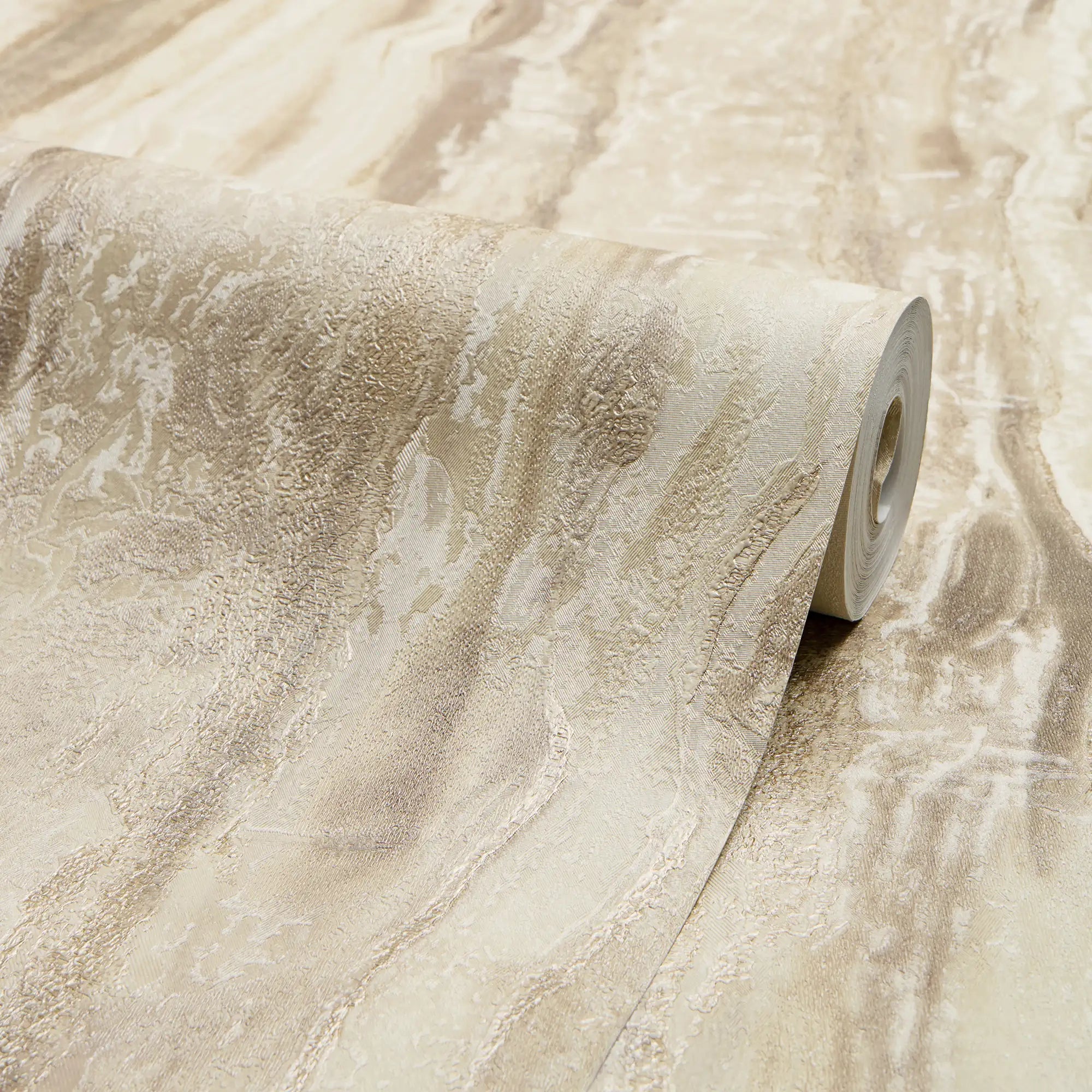 Oslo Wallpaper in Latte and Beige with Silver Metallic