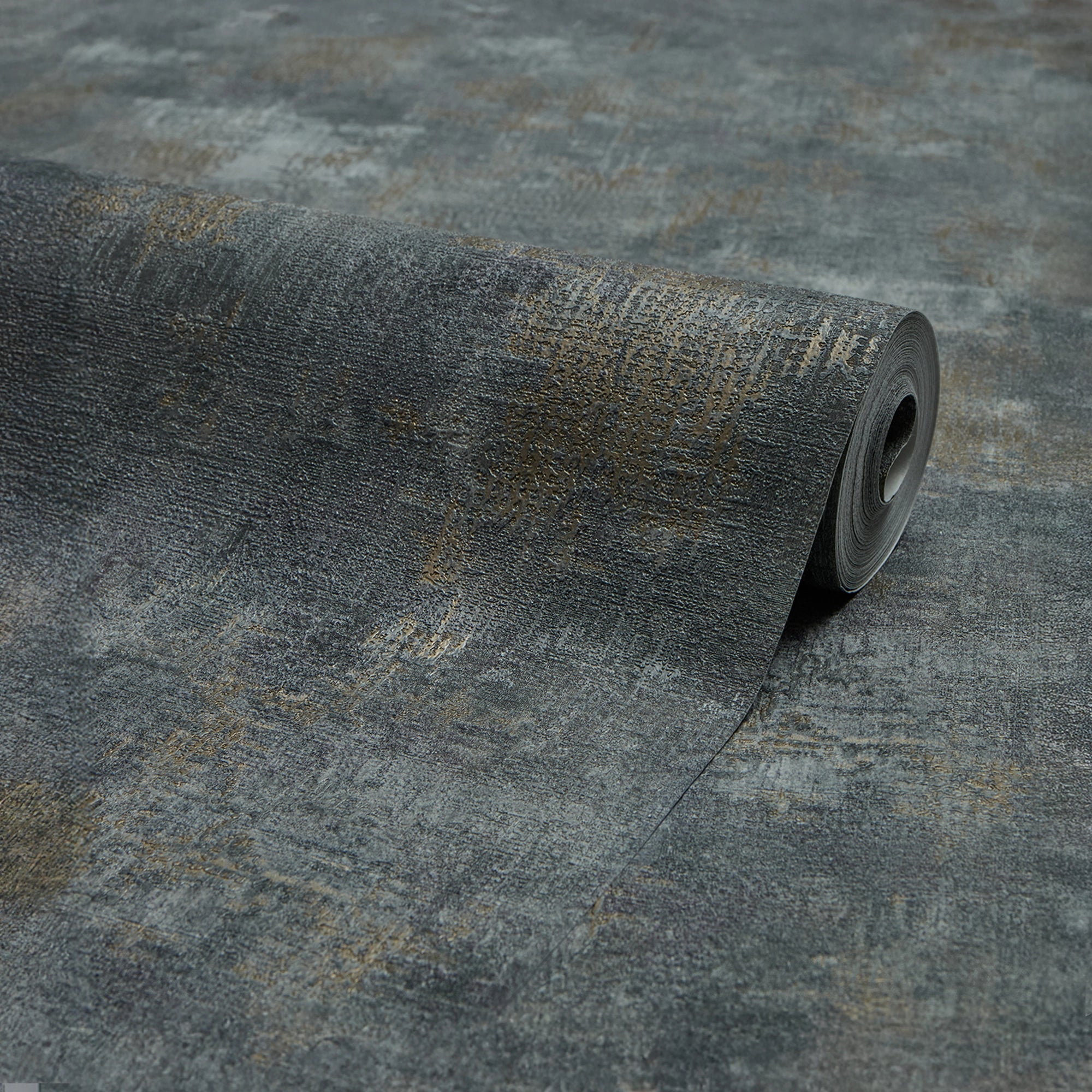 Padua Wallpaper in Gold Metallic on Graphite