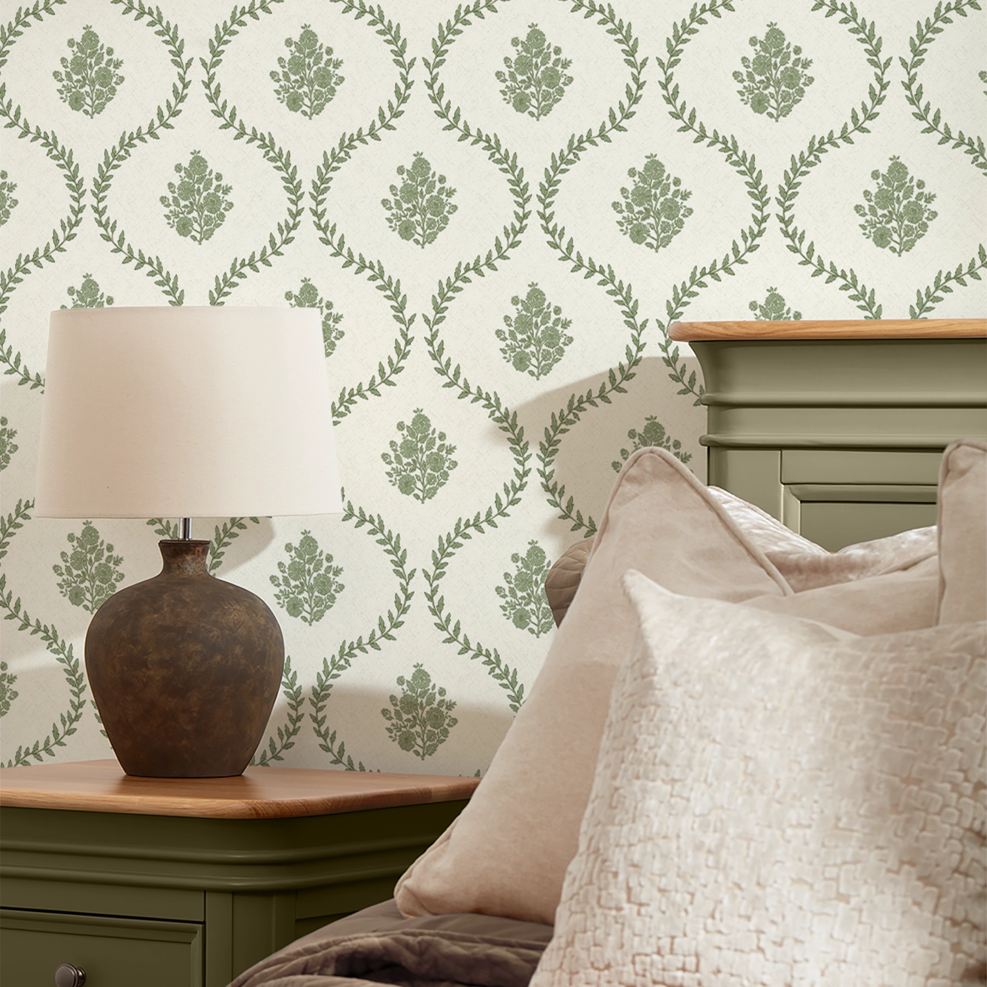 Posy Trellis Wallpaper in Pistachio on Cream