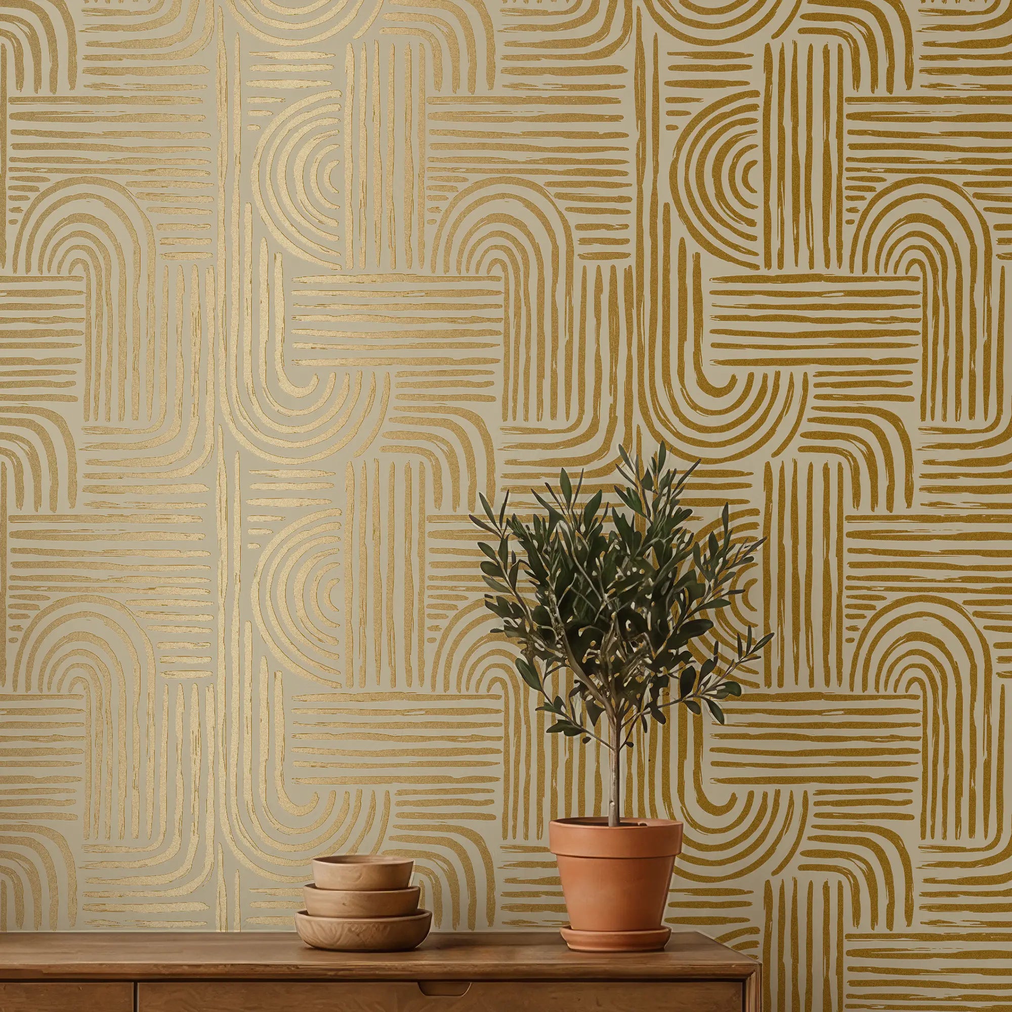Raffia Curve Wallpaper in Beige with Gold Foil