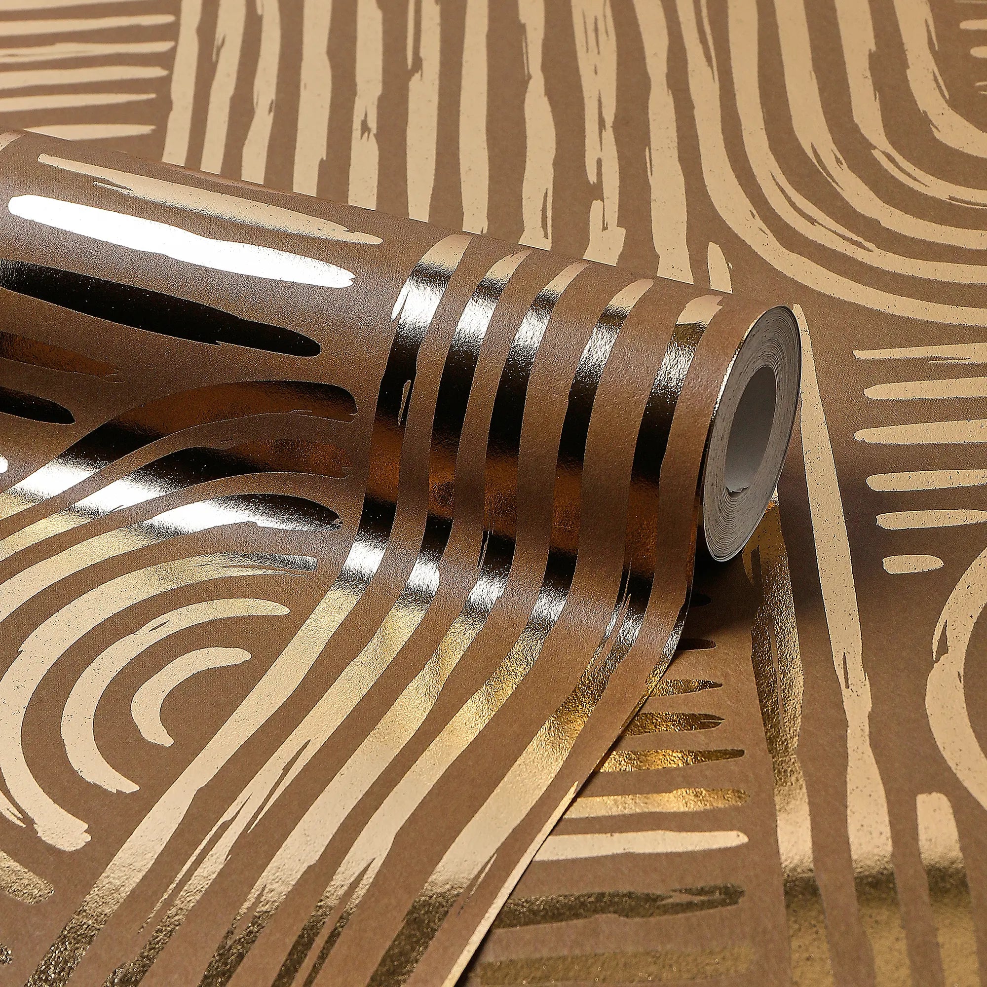 Raffia Curve Wallpaper in Mocha with Gold Foil
