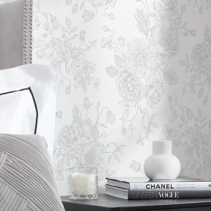 Romantic Roses Wallpaper in Grey on White