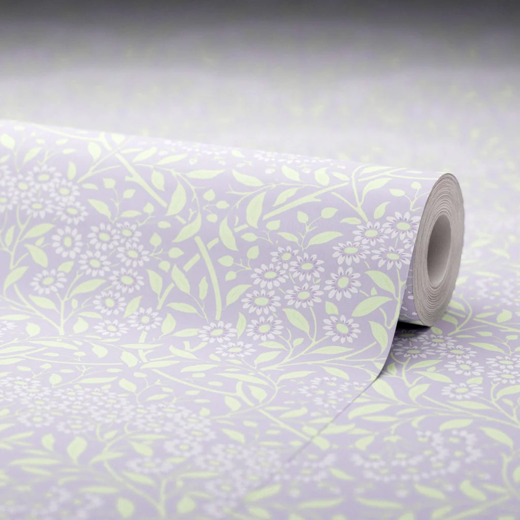 Vintage Daisy Wallpaper in Lavender and Sage